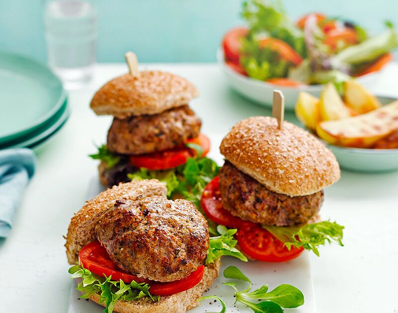 Pork and apple burgers with potato wedges | Slimming World