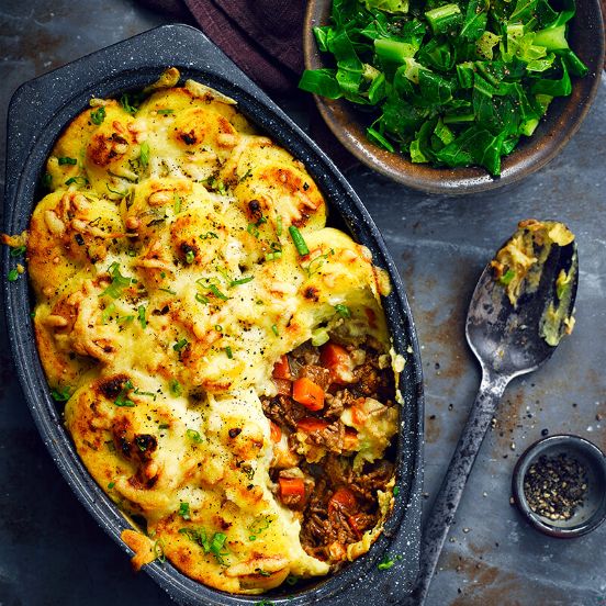 Cheese-topped Cumberland pie