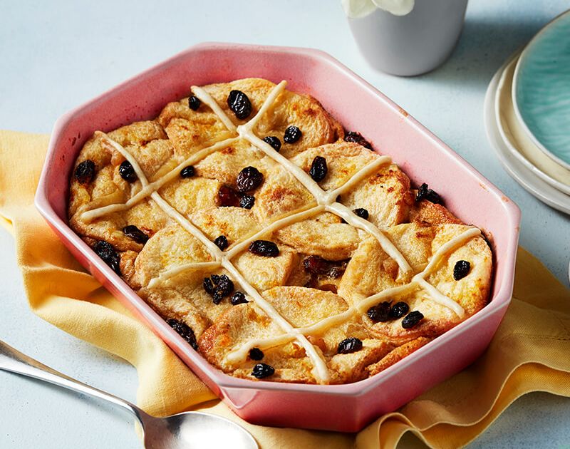 Hot cross bread and butter pudding | Slimming World