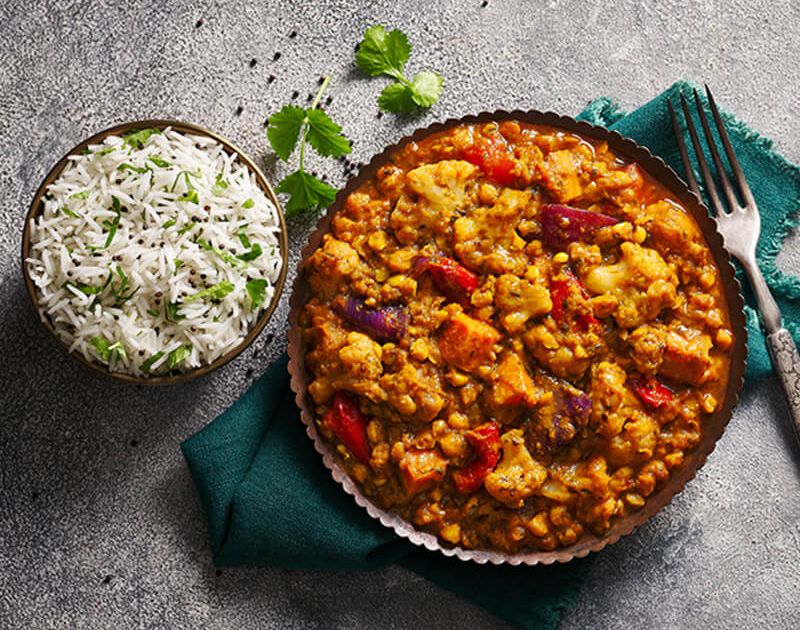Cauliflower and chickpea dhal | Slimming World