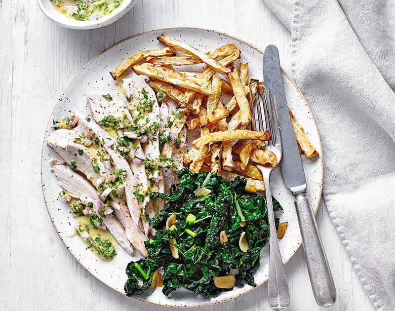 Roast chicken with celeriac chips and garlicky greens | Slimming World
