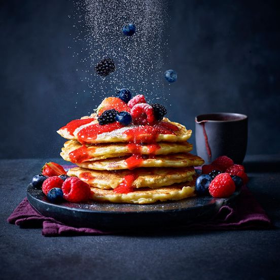 Oat pancakes with berry sauce