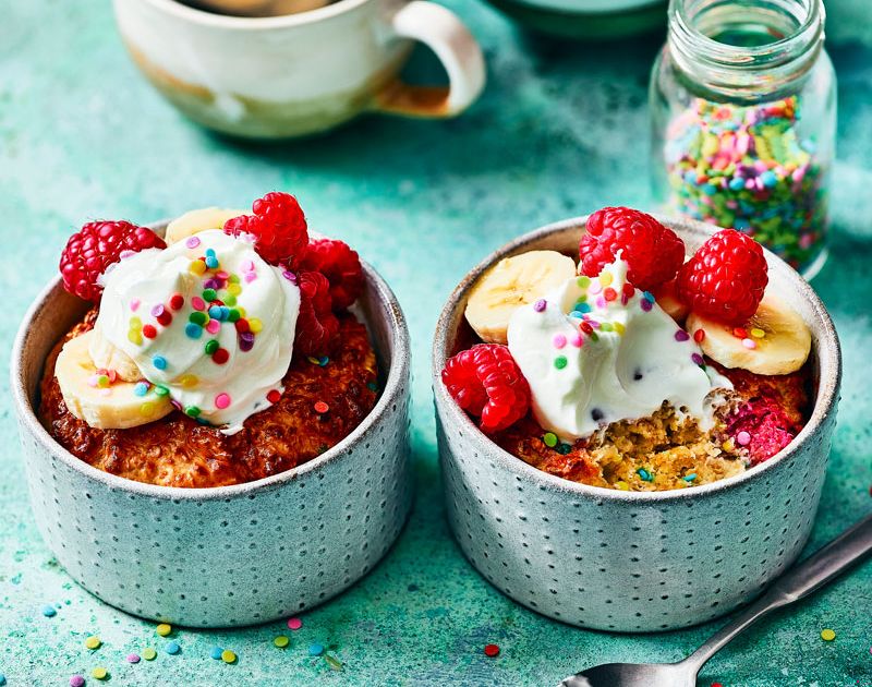 air-fryer-confetti-baked-oats-slimming-world