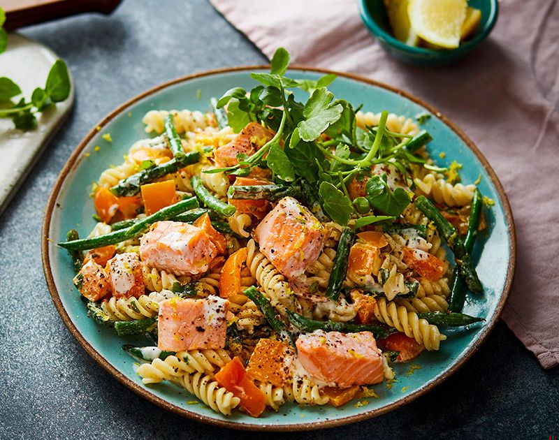 Zesty salmon pasta | Slimming World