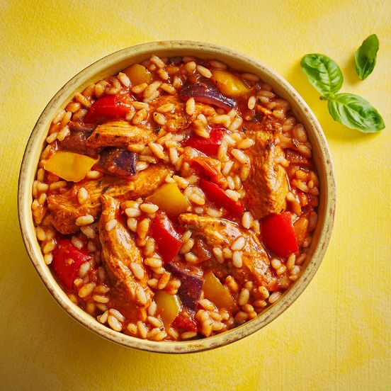 Mediterranean-style chicken risotto