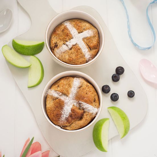 Hot cross baked oats