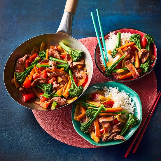 Beef and broccoli in oyster sauce