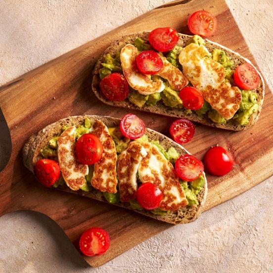 Avocado on toast with halloumi