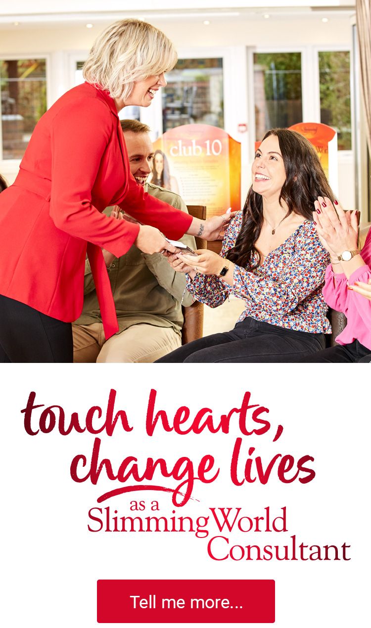 A Consultant in a Slimming World group with a title of ‘touch hearts, change lives as a Slimming World Consultant’.