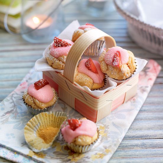 Strawberry cupcakes