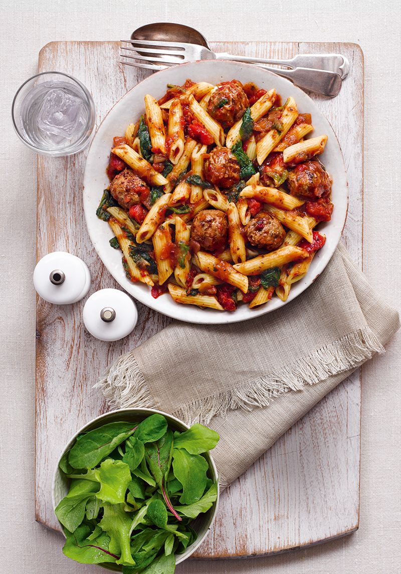 Slimming World meatballs pasta with a spicy tomato sauce